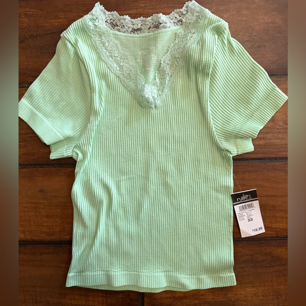 Rue21 NWT Mint Green Ribbed Lace-Trim Short Sleeve Top